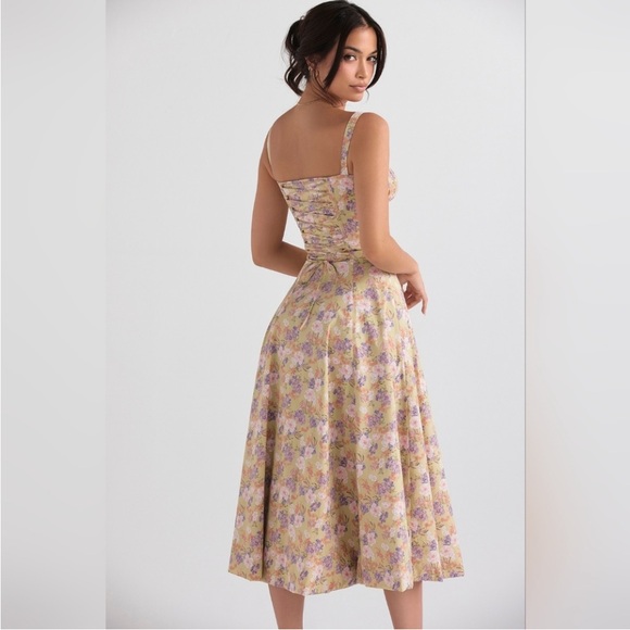 House of CB Carmen Peony size M - Picture 2 of 8